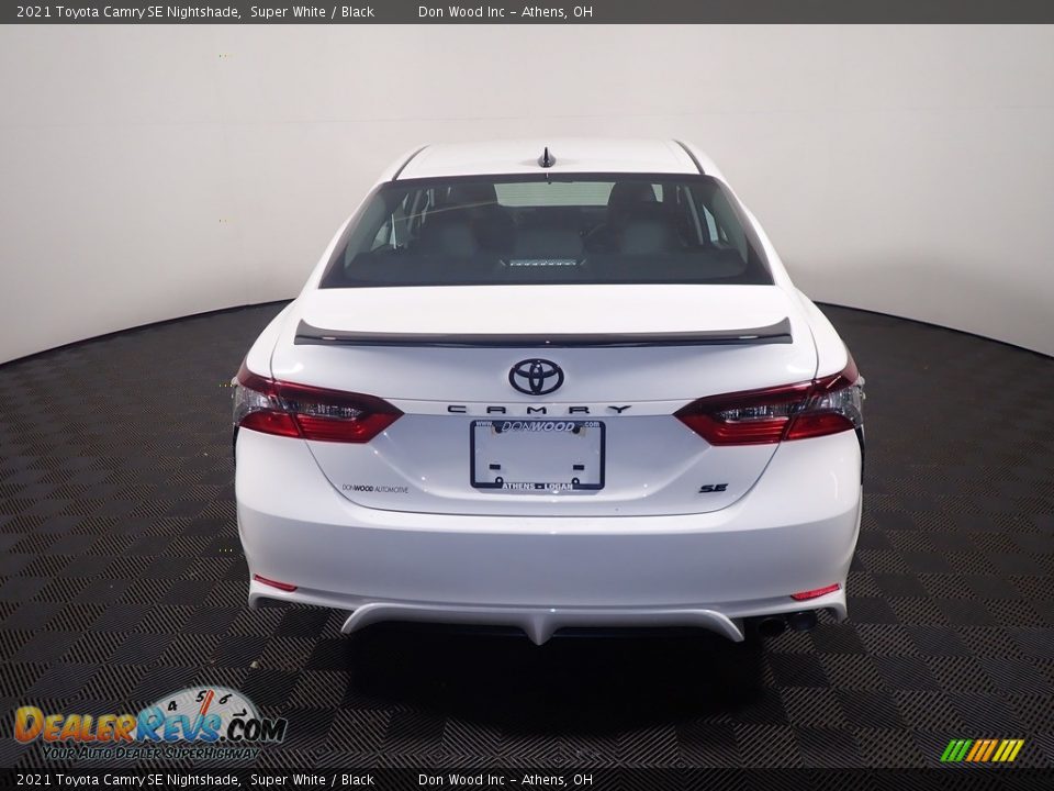 2021 Toyota Camry SE Nightshade Super White / Black Photo #13