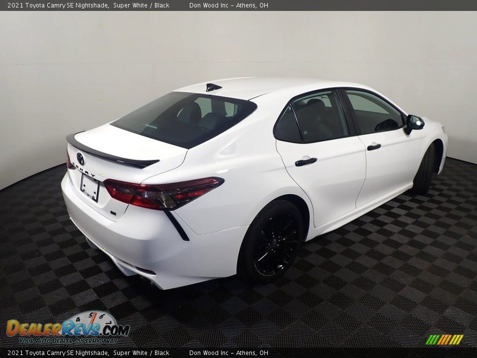 2021 Toyota Camry SE Nightshade Super White / Black Photo #17