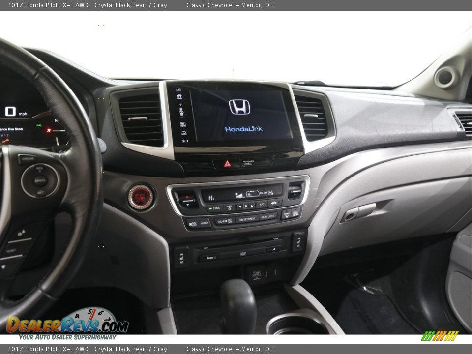 Controls of 2017 Honda Pilot EX-L AWD Photo #10