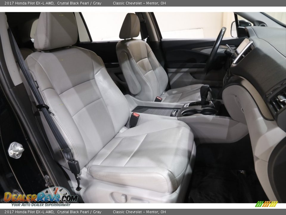 Front Seat of 2017 Honda Pilot EX-L AWD Photo #16