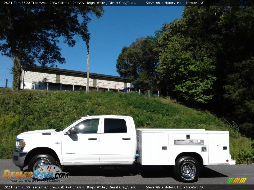 2021 Ram 3500 Tradesman Crew Cab 4x4 Chassis Bright White / Diesel Gray/Black Photo #1