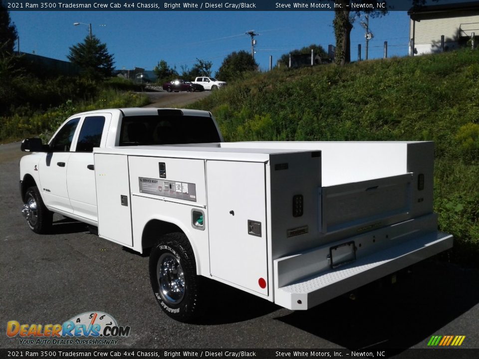 2021 Ram 3500 Tradesman Crew Cab 4x4 Chassis Bright White / Diesel Gray/Black Photo #10