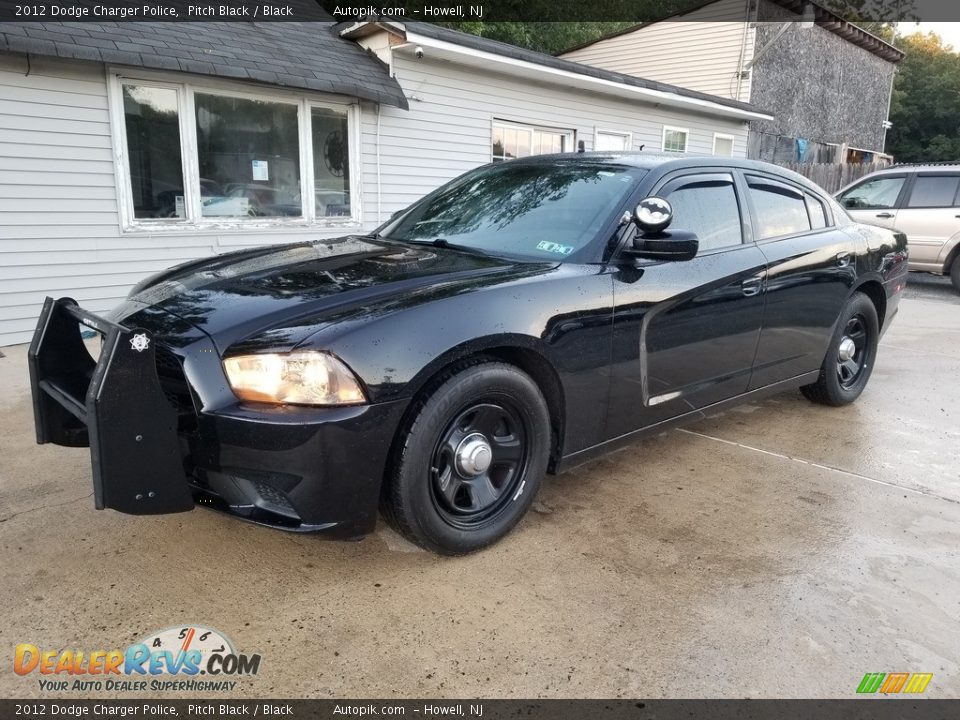 Front 3/4 View of 2012 Dodge Charger Police Photo #9