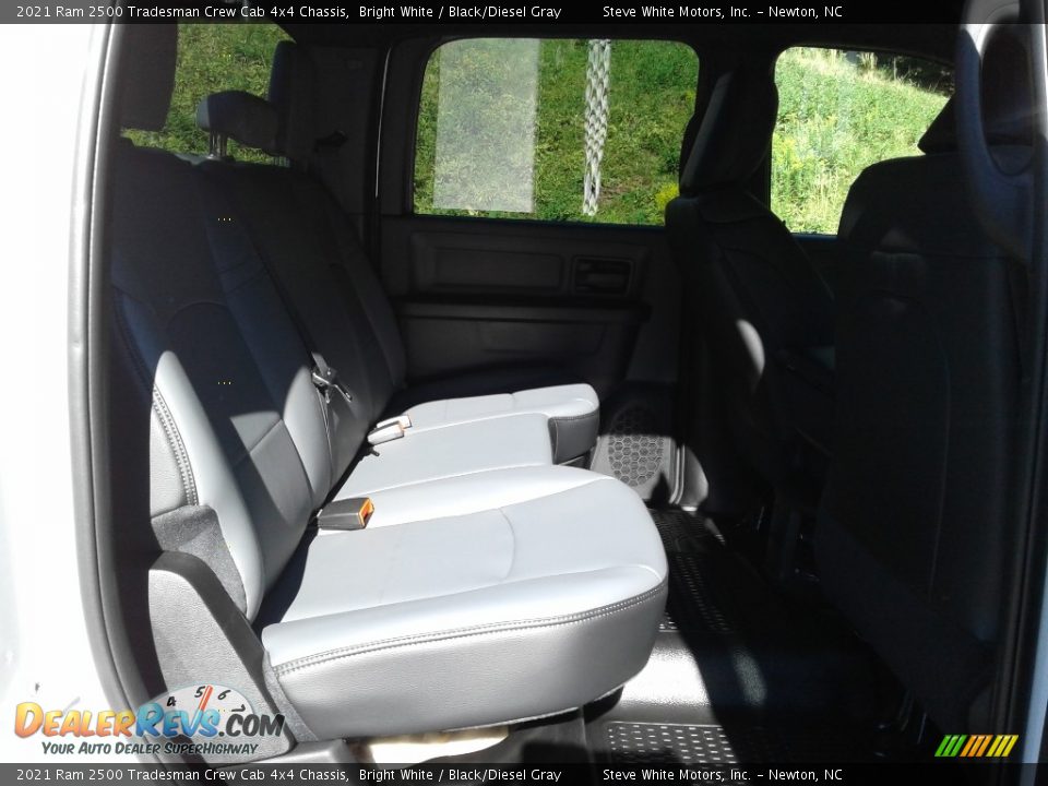 2021 Ram 2500 Tradesman Crew Cab 4x4 Chassis Bright White / Black/Diesel Gray Photo #14