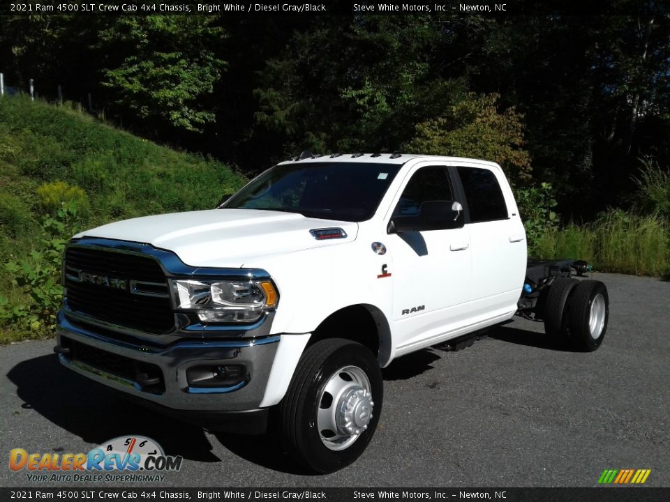 2021 Ram 4500 SLT Crew Cab 4x4 Chassis Bright White / Diesel Gray/Black Photo #2