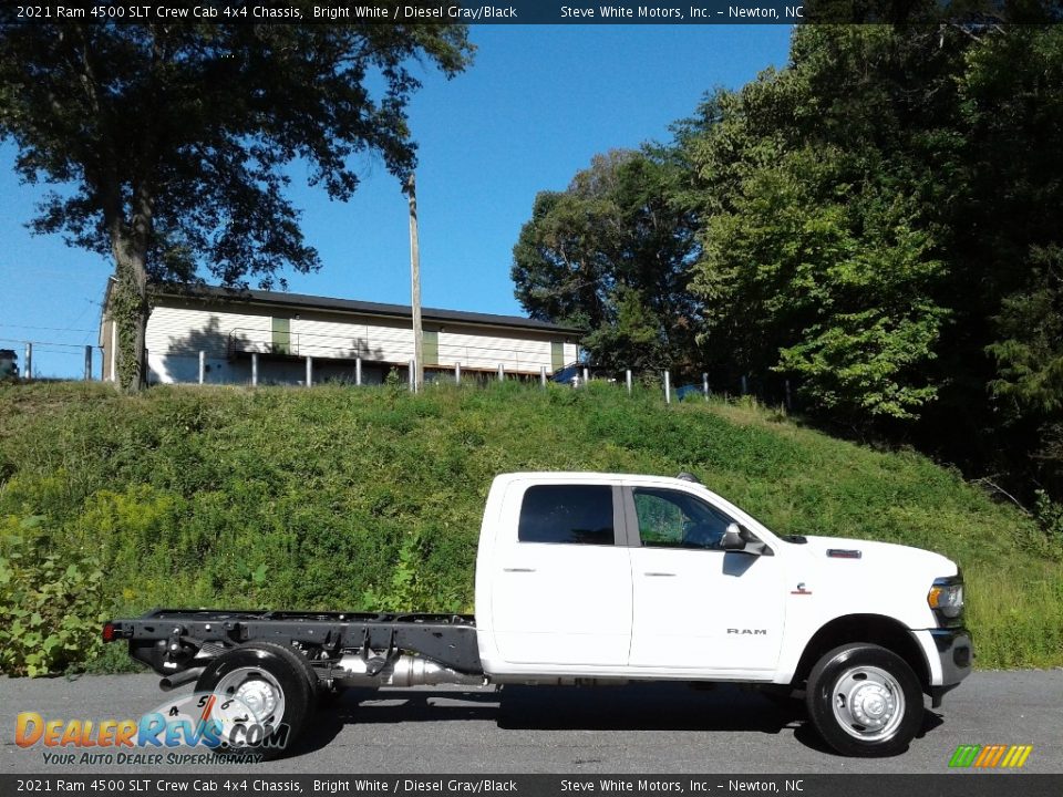 2021 Ram 4500 SLT Crew Cab 4x4 Chassis Bright White / Diesel Gray/Black Photo #5