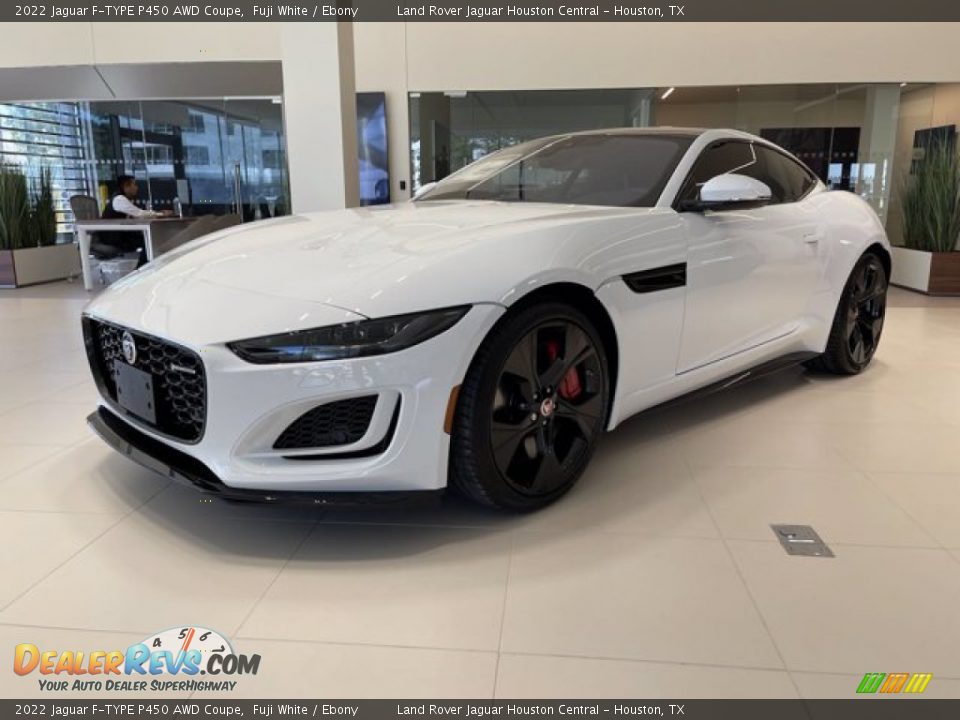 Front 3/4 View of 2022 Jaguar F-TYPE P450 AWD Coupe Photo #25
