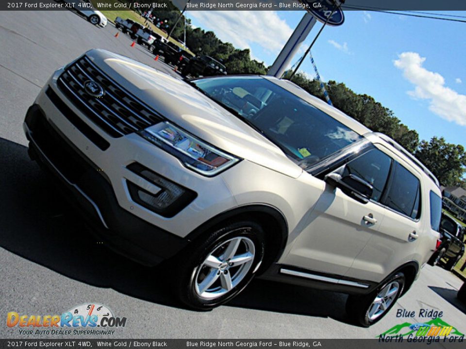 2017 Ford Explorer XLT 4WD White Gold / Ebony Black Photo #25