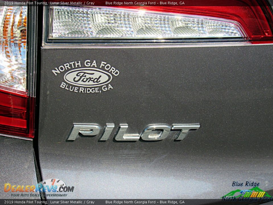 2019 Honda Pilot Touring Lunar Silver Metallic / Gray Photo #33