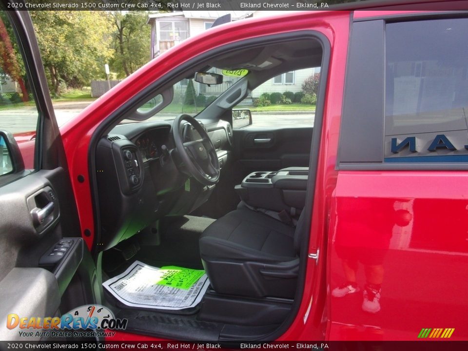 2020 Chevrolet Silverado 1500 Custom Crew Cab 4x4 Red Hot / Jet Black Photo #13