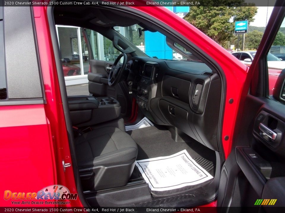 2020 Chevrolet Silverado 1500 Custom Crew Cab 4x4 Red Hot / Jet Black Photo #17