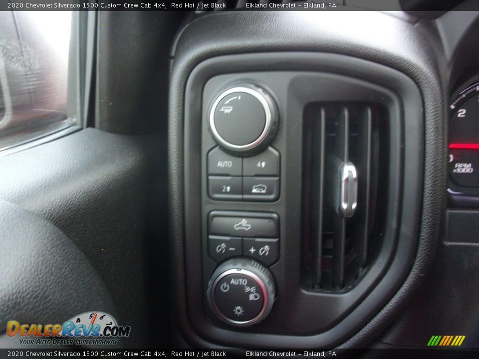 2020 Chevrolet Silverado 1500 Custom Crew Cab 4x4 Red Hot / Jet Black Photo #24