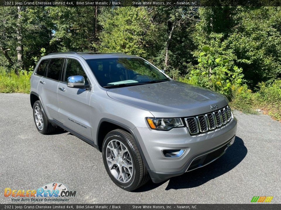 Front 3/4 View of 2021 Jeep Grand Cherokee Limited 4x4 Photo #4