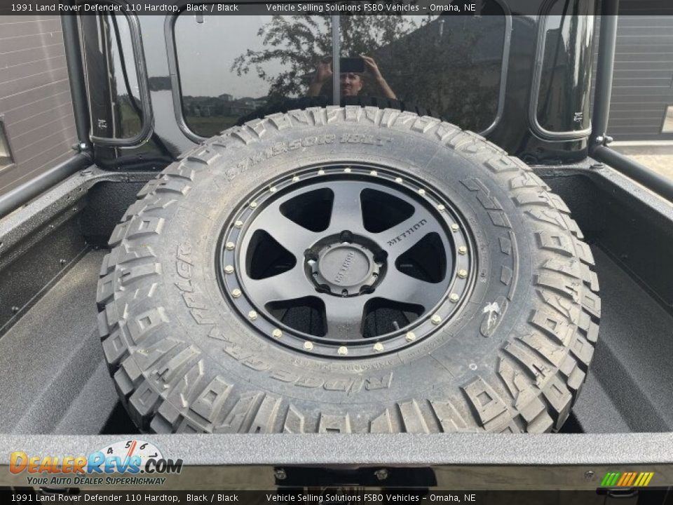 1991 Land Rover Defender 110 Hardtop Black / Black Photo #24