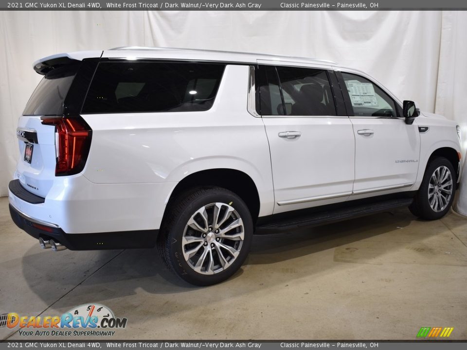 2021 GMC Yukon XL Denali 4WD White Frost Tricoat / Dark Walnut/­Very Dark Ash Gray Photo #2