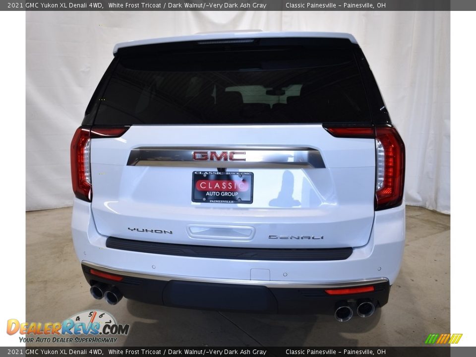 2021 GMC Yukon XL Denali 4WD White Frost Tricoat / Dark Walnut/­Very Dark Ash Gray Photo #3