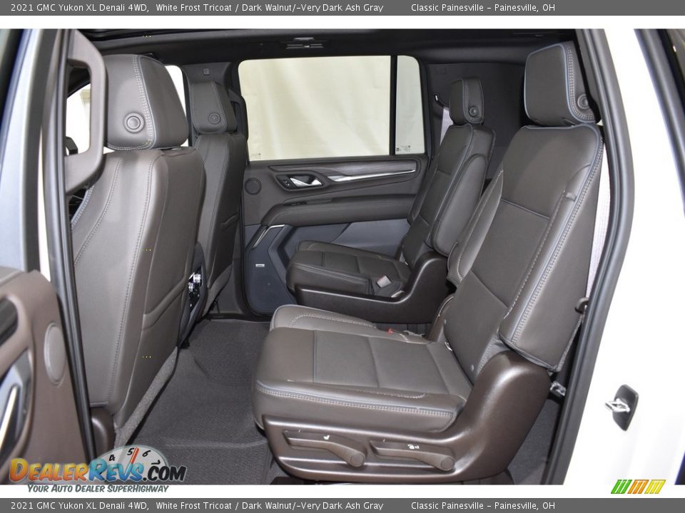 2021 GMC Yukon XL Denali 4WD White Frost Tricoat / Dark Walnut/­Very Dark Ash Gray Photo #8