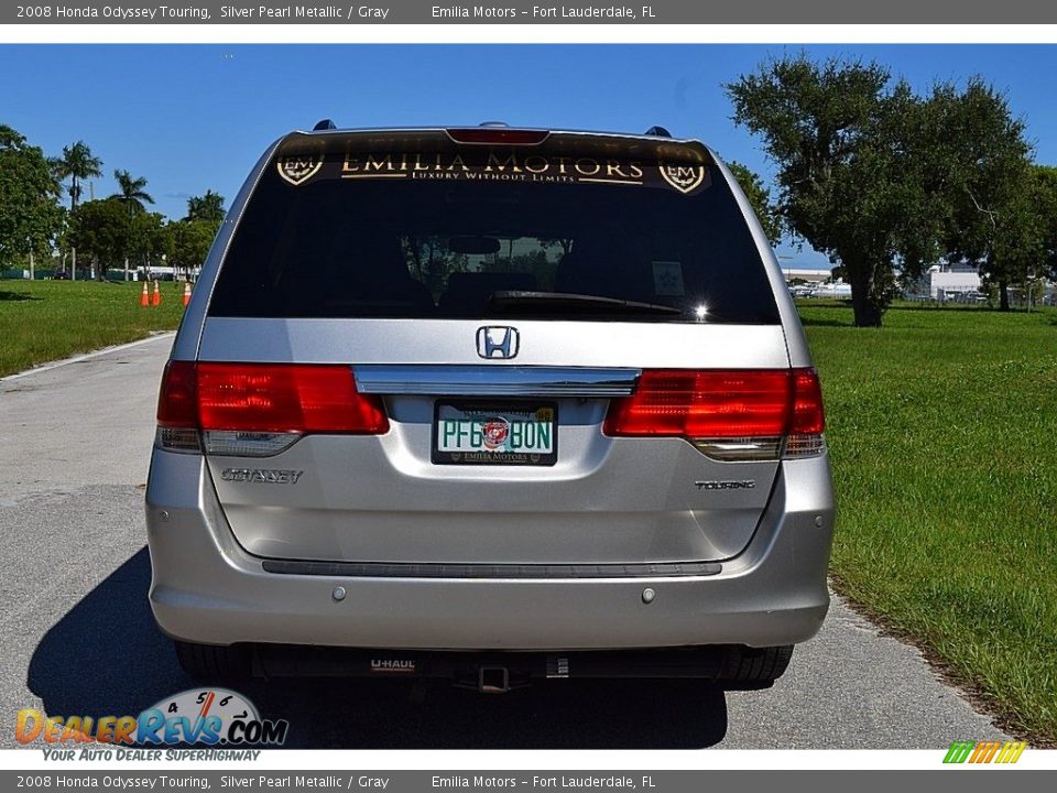 2008 Honda Odyssey Touring Silver Pearl Metallic / Gray Photo #4