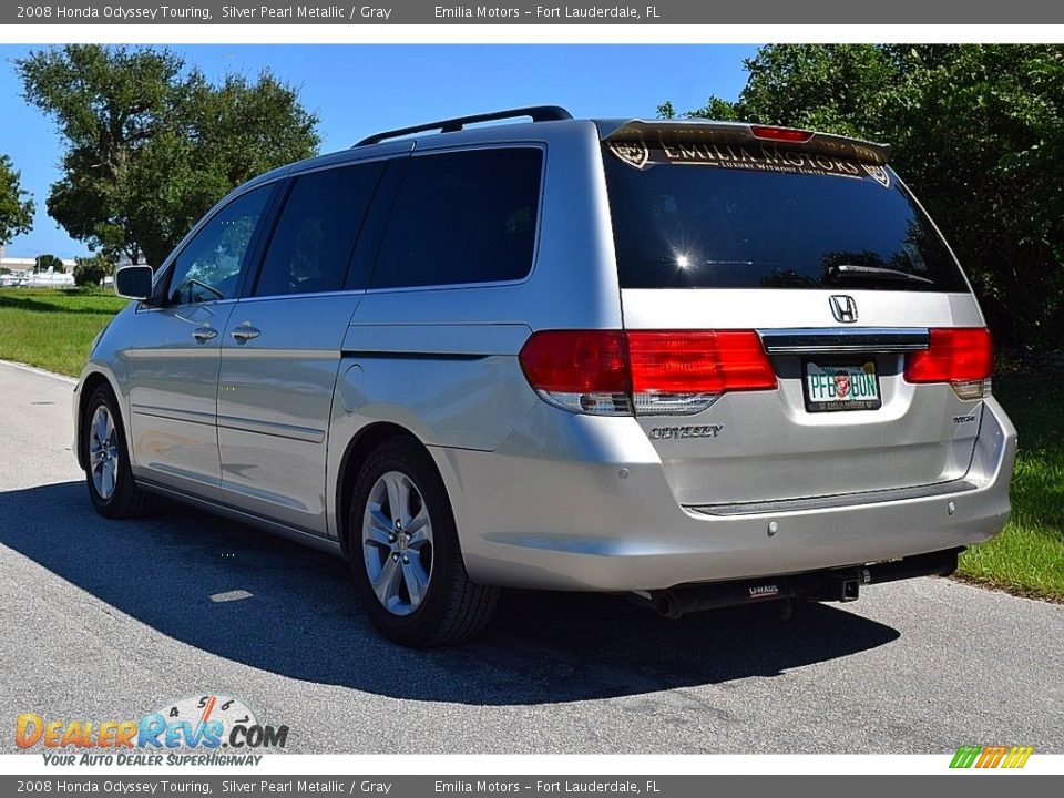 2008 Honda Odyssey Touring Silver Pearl Metallic / Gray Photo #6