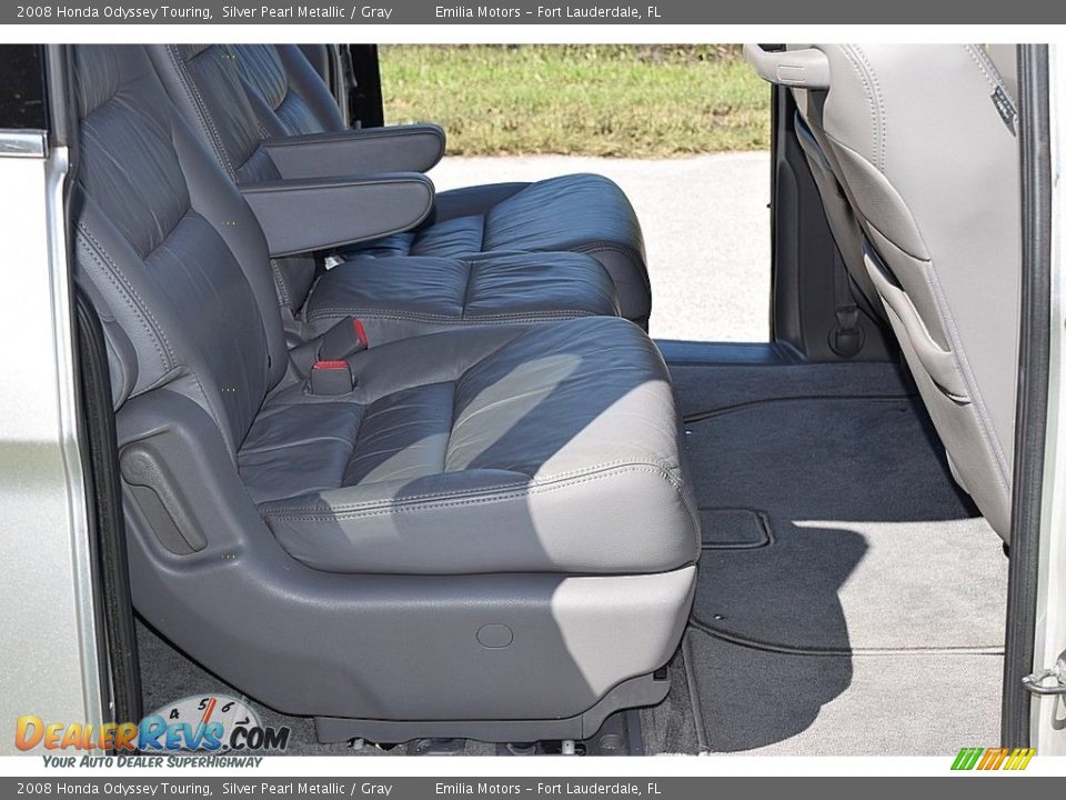 2008 Honda Odyssey Touring Silver Pearl Metallic / Gray Photo #25