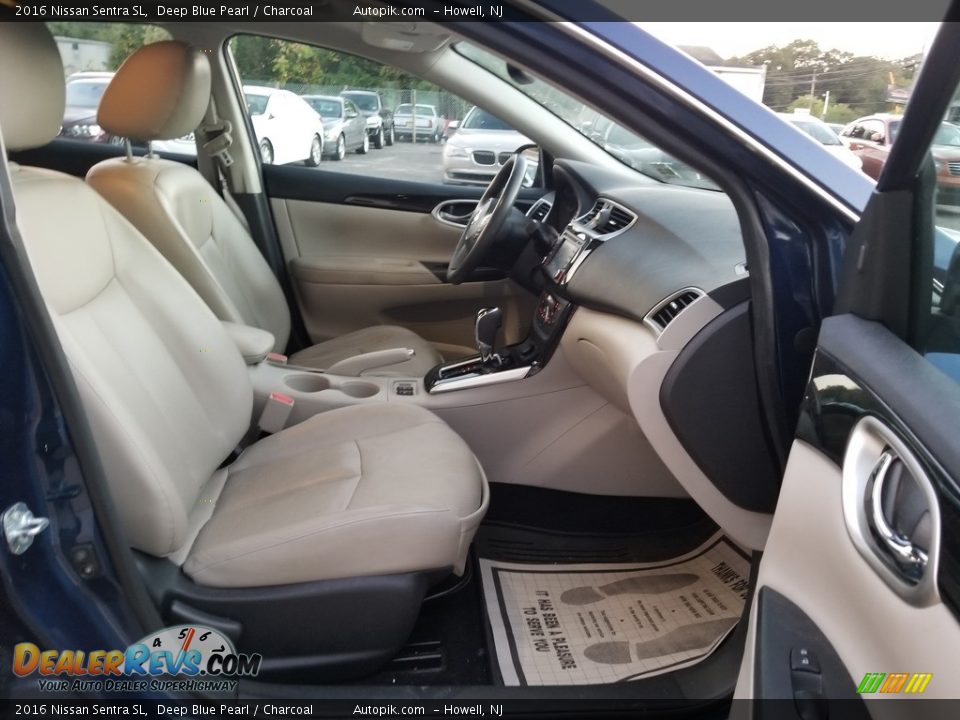 Front Seat of 2016 Nissan Sentra SL Photo #11