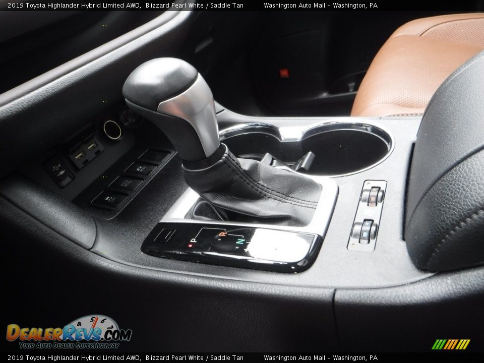 2019 Toyota Highlander Hybrid Limited AWD Shifter Photo #24