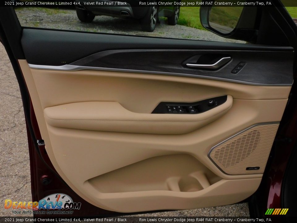 2021 Jeep Grand Cherokee L Limited 4x4 Velvet Red Pearl / Black Photo #15