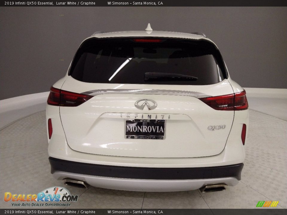 2019 Infiniti QX50 Essential Lunar White / Graphite Photo #7