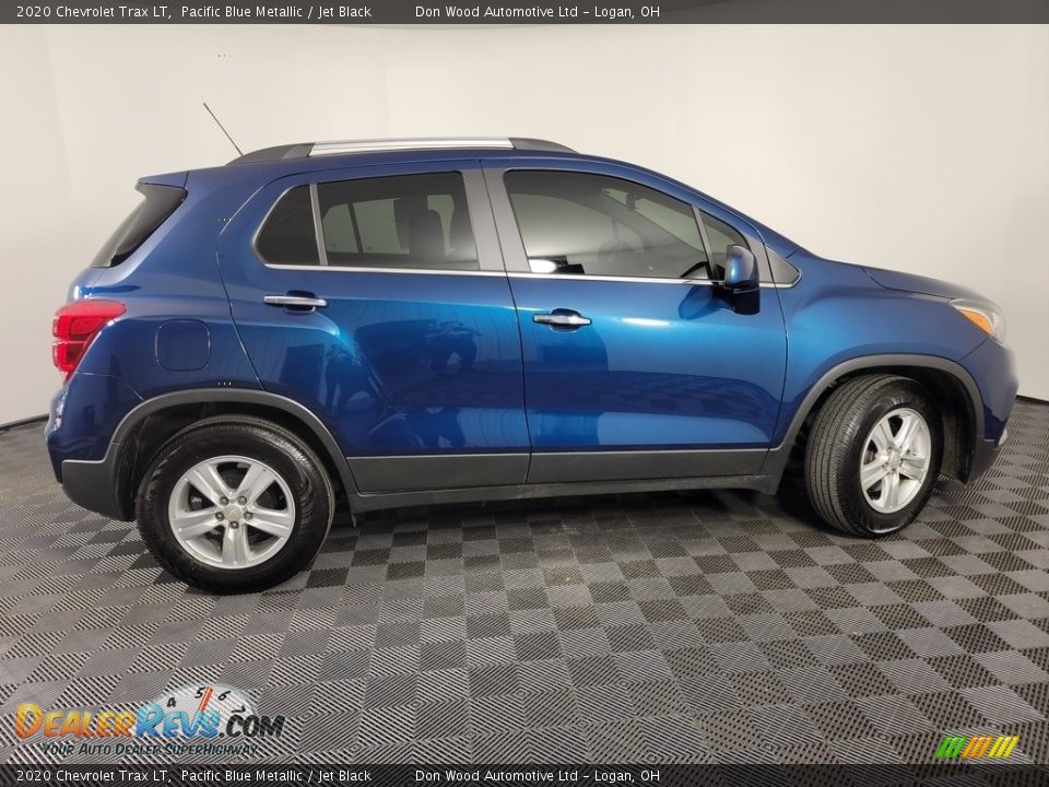 2020 Chevrolet Trax LT Pacific Blue Metallic / Jet Black Photo #11