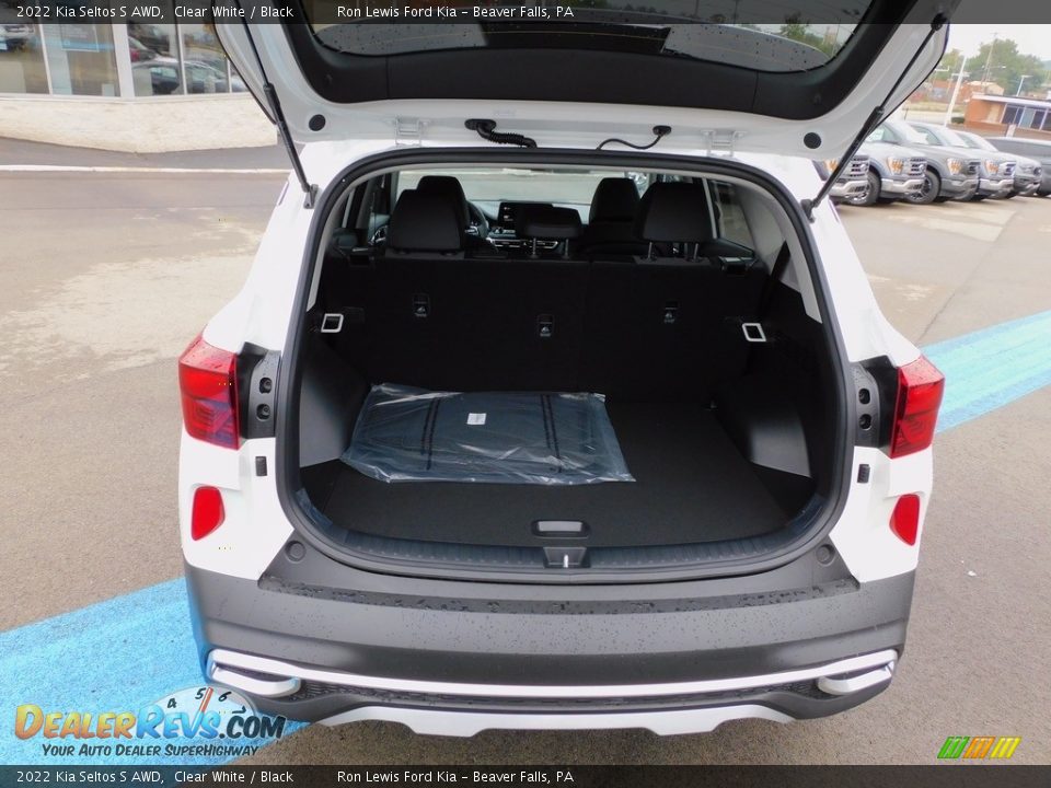 2022 Kia Seltos S AWD Clear White / Black Photo #4
