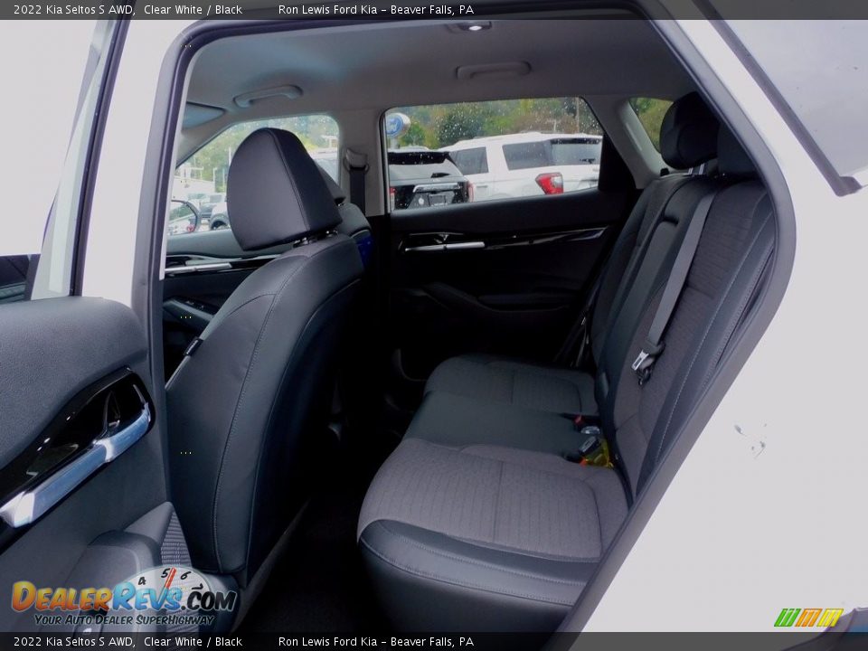 2022 Kia Seltos S AWD Clear White / Black Photo #12