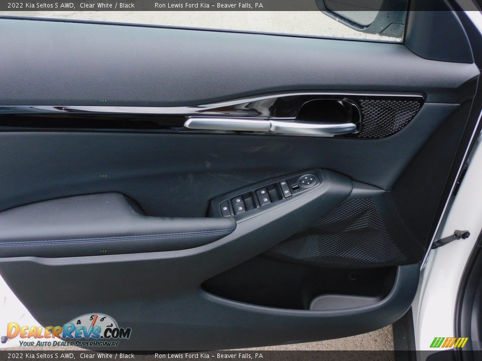 2022 Kia Seltos S AWD Clear White / Black Photo #14
