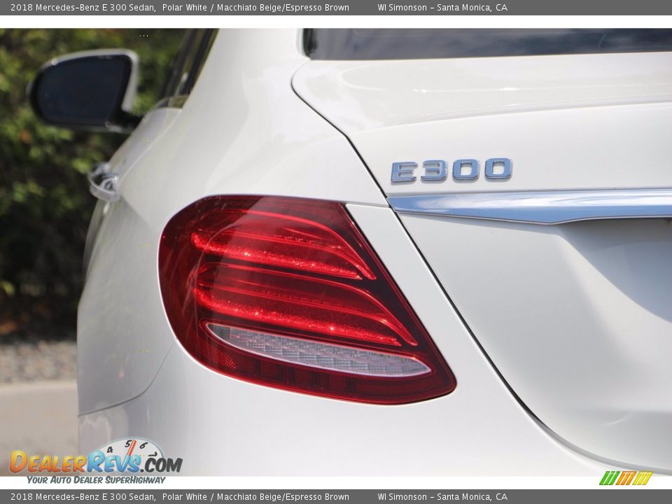 2018 Mercedes-Benz E 300 Sedan Polar White / Macchiato Beige/Espresso Brown Photo #7