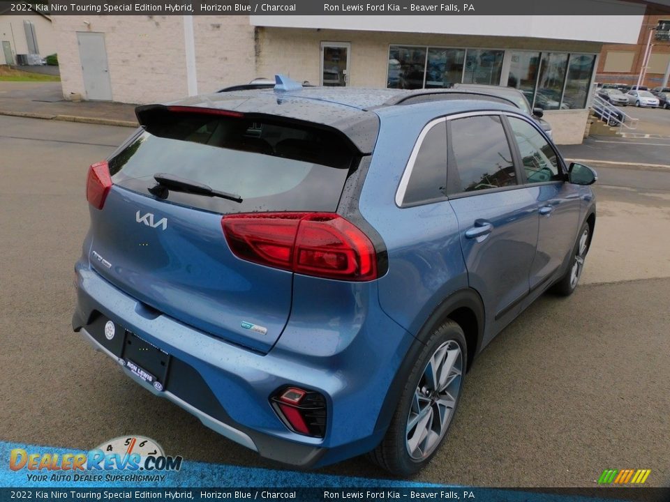 2022 Kia Niro Touring Special Edition Hybrid Horizon Blue / Charcoal Photo #2
