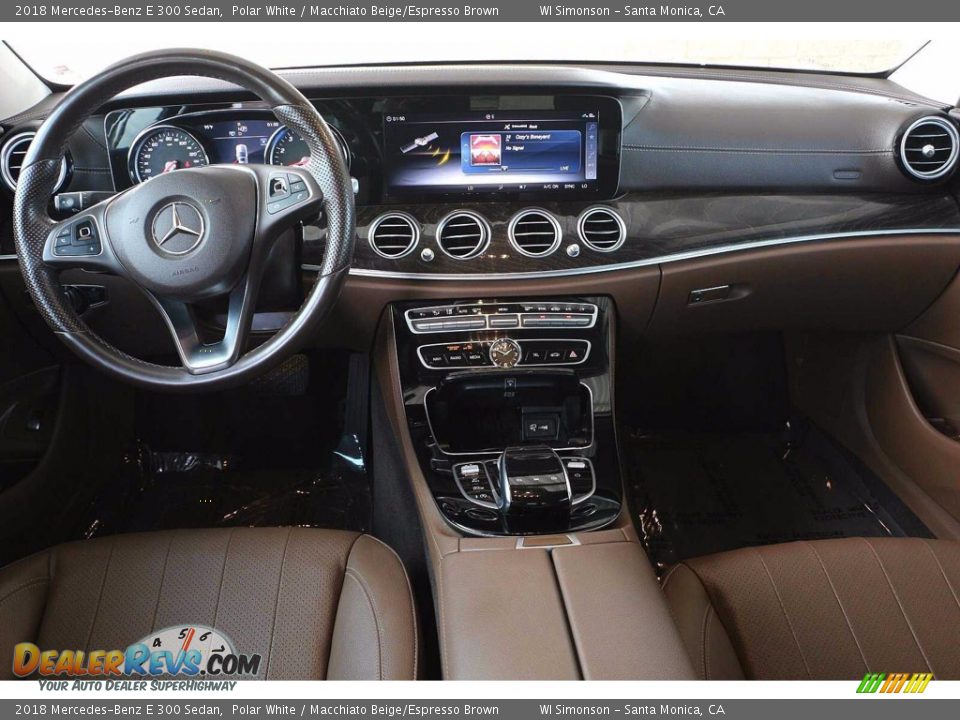 2018 Mercedes-Benz E 300 Sedan Polar White / Macchiato Beige/Espresso Brown Photo #16