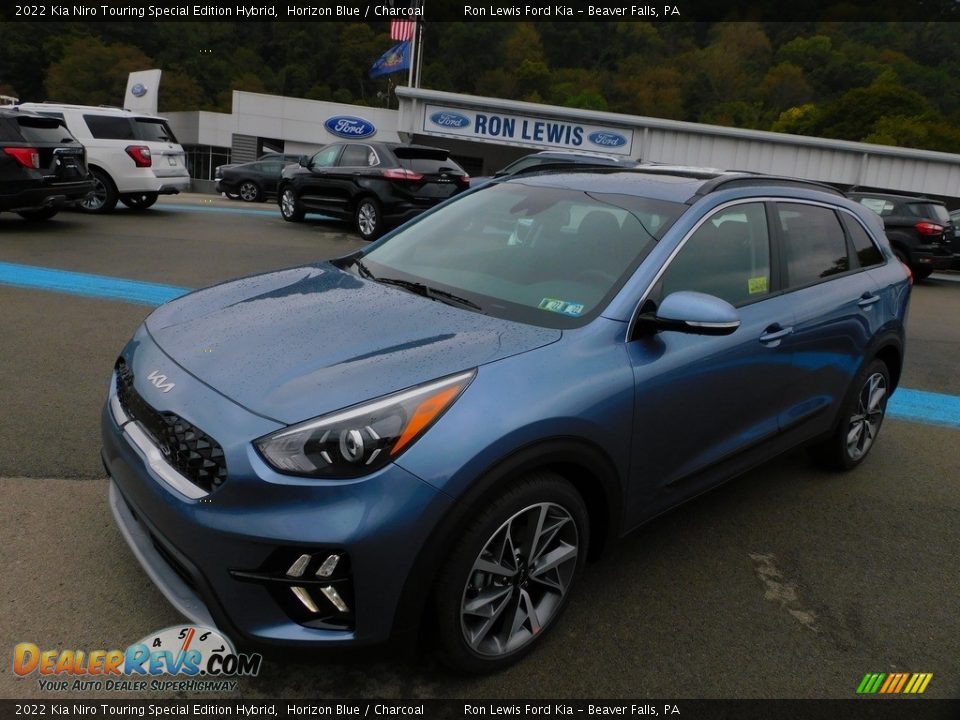 2022 Kia Niro Touring Special Edition Hybrid Horizon Blue / Charcoal Photo #7