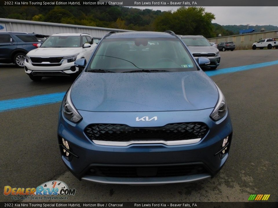 2022 Kia Niro Touring Special Edition Hybrid Horizon Blue / Charcoal Photo #8