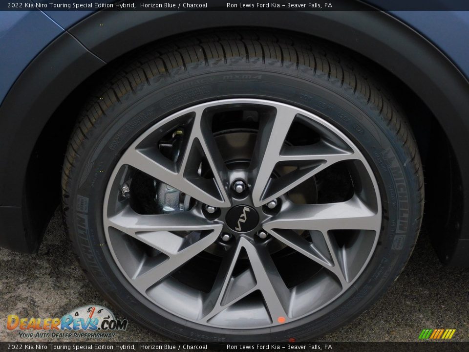 2022 Kia Niro Touring Special Edition Hybrid Wheel Photo #10