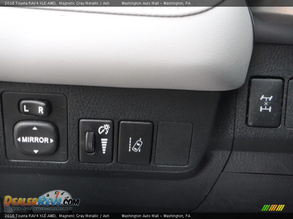 2018 Toyota RAV4 XLE AWD Magnetic Gray Metallic / Ash Photo #10