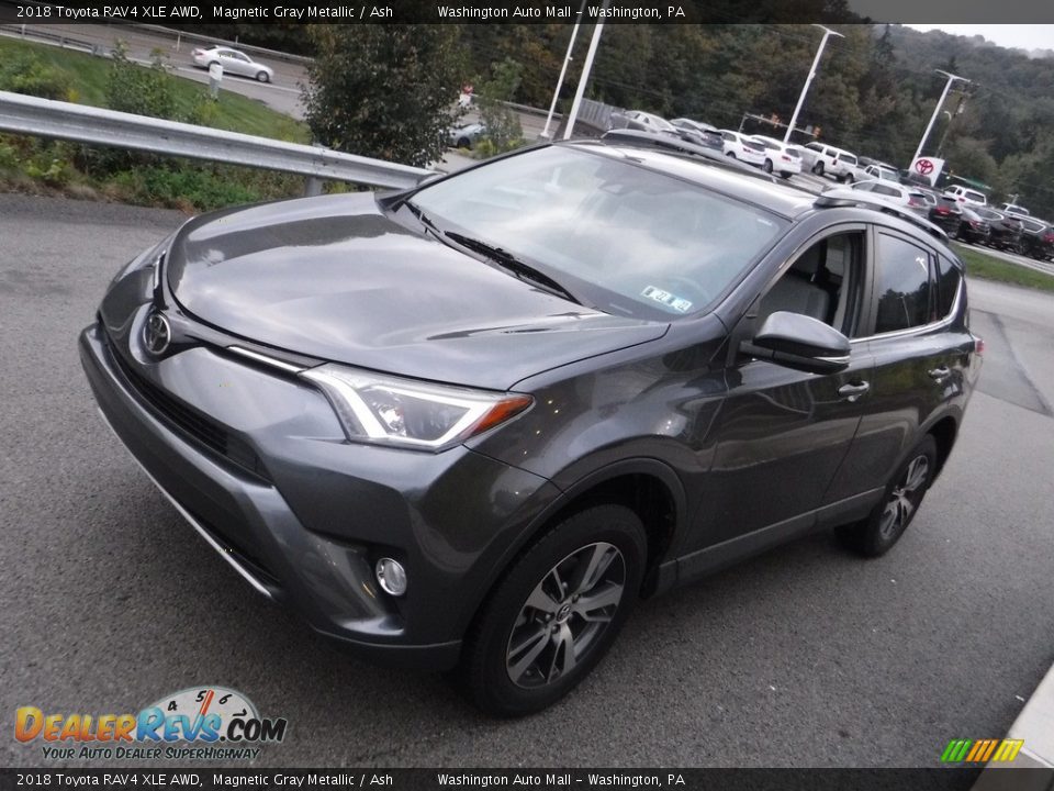 2018 Toyota RAV4 XLE AWD Magnetic Gray Metallic / Ash Photo #12