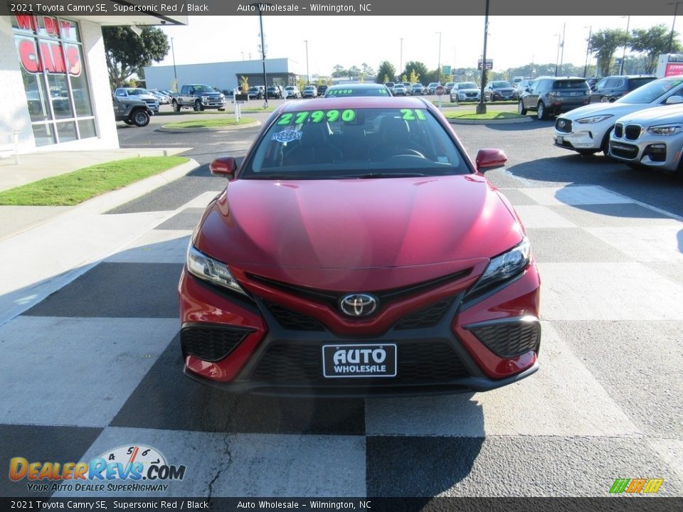 2021 Toyota Camry SE Supersonic Red / Black Photo #2