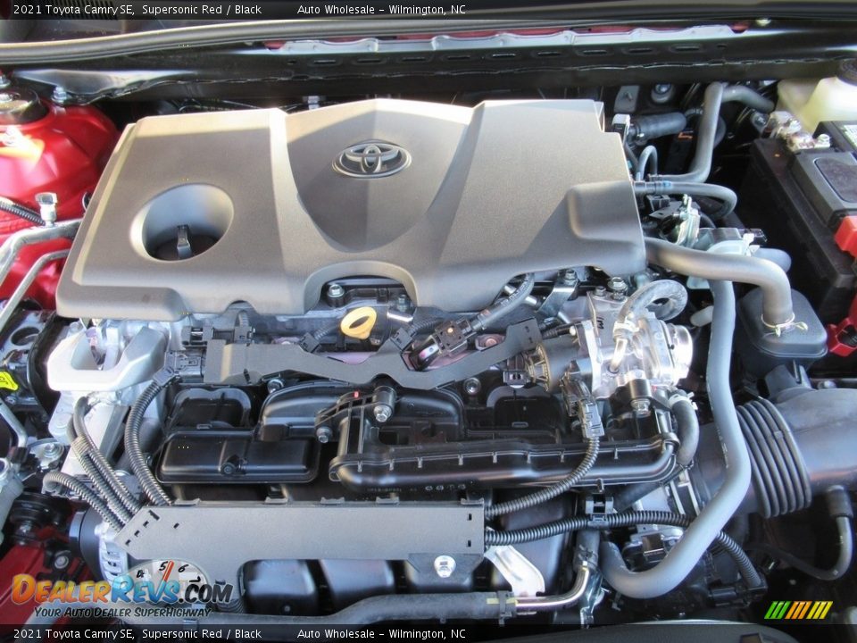 2021 Toyota Camry SE Supersonic Red / Black Photo #6