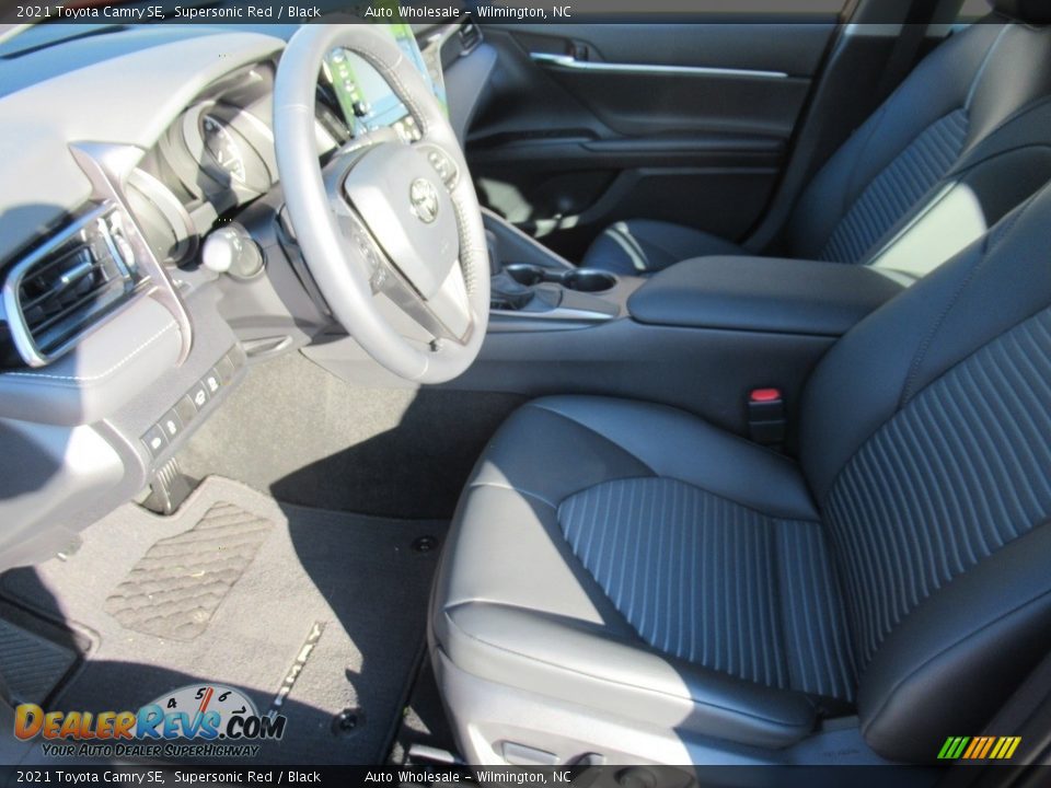 2021 Toyota Camry SE Supersonic Red / Black Photo #11