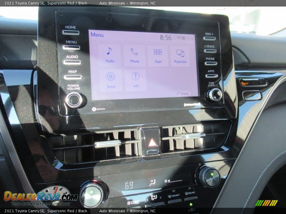 2021 Toyota Camry SE Supersonic Red / Black Photo #17