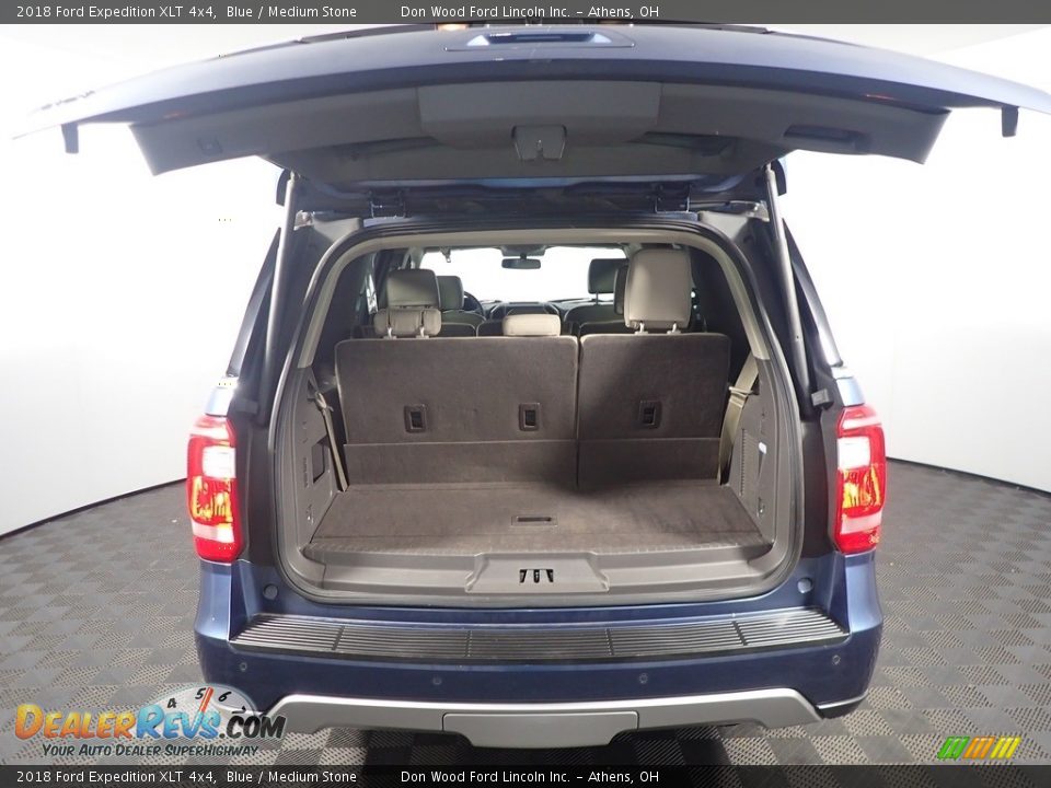 2018 Ford Expedition XLT 4x4 Blue / Medium Stone Photo #17