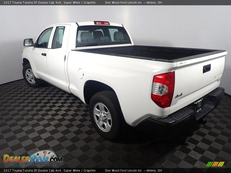 2017 Toyota Tundra SR Double Cab 4x4 Super White / Graphite Photo #12