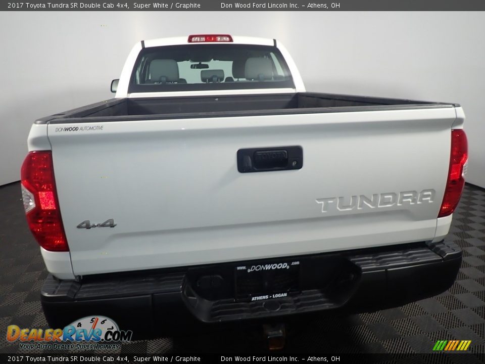 2017 Toyota Tundra SR Double Cab 4x4 Super White / Graphite Photo #13