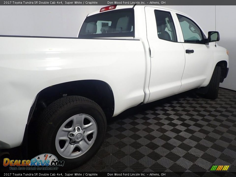 2017 Toyota Tundra SR Double Cab 4x4 Super White / Graphite Photo #18