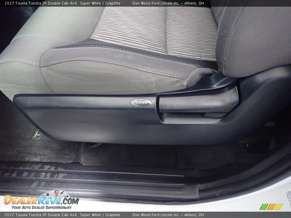 2017 Toyota Tundra SR Double Cab 4x4 Super White / Graphite Photo #22