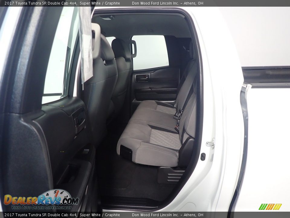 2017 Toyota Tundra SR Double Cab 4x4 Super White / Graphite Photo #34